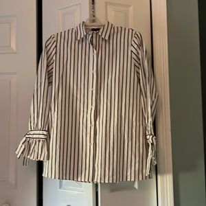Drew button up blouse. Like new